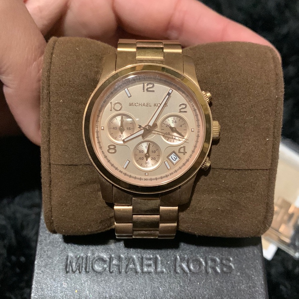 Michael Kors Rose Gold womens watch and extra links